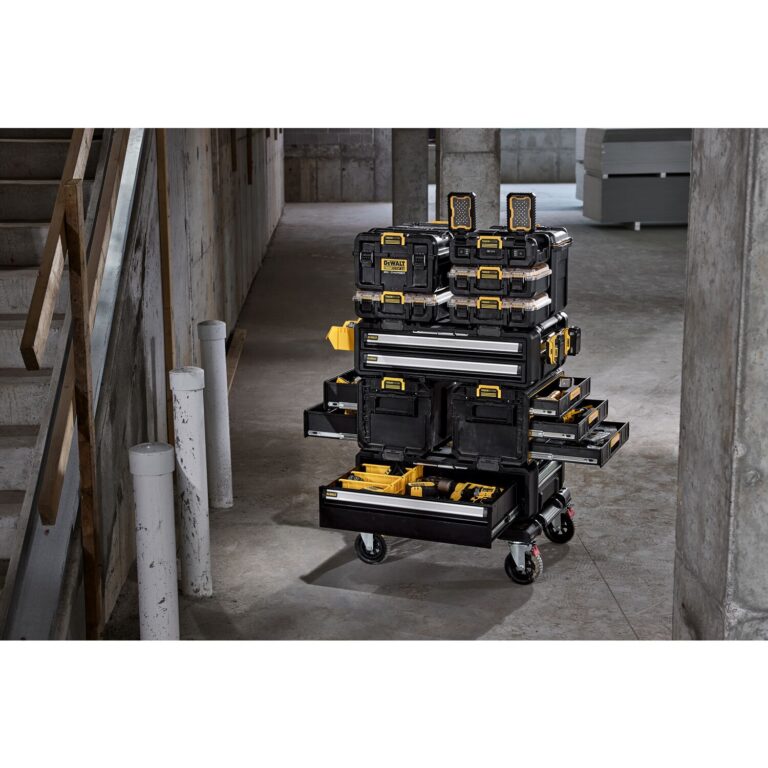 300DPI_1500px-DW_ToughSystem_DXL_E3