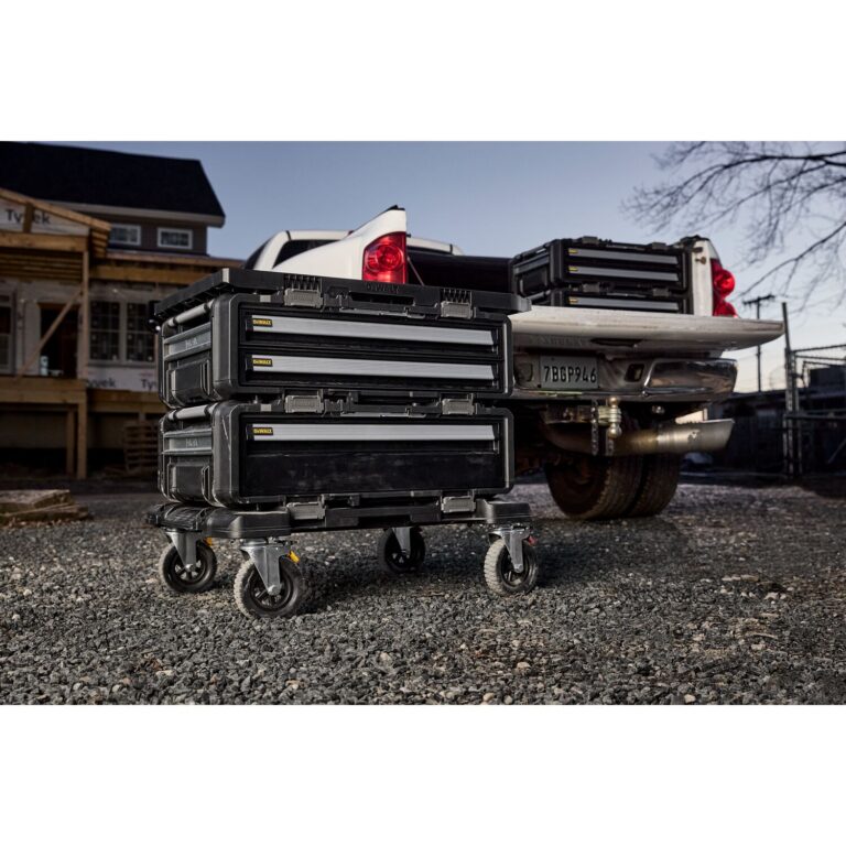 300DPI_1500px-DW_ToughSystem_DXL_E4